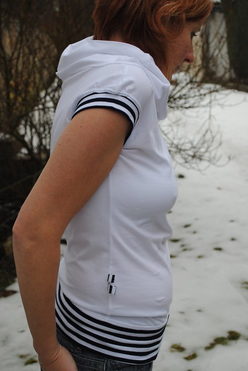 Něžně pruhaté ve velikost S pro Bedrunku — foto 2