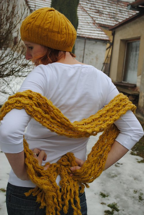 Bílé s aplikací ve velikosti S — foto 3