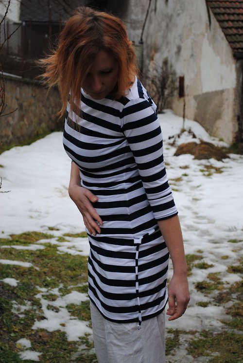 Pruhaté šaty ve velikosti XS - S — foto 5