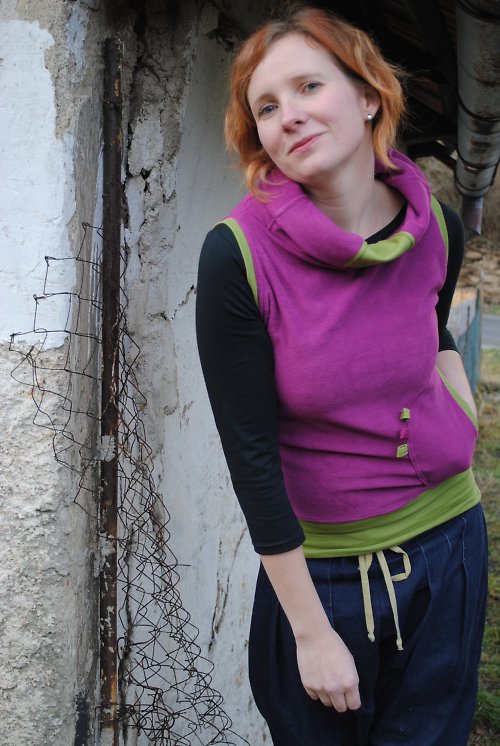 Fleecová vesta ve velikosti S — foto 3