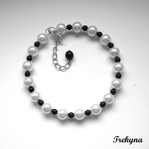 Evergreen v black & white — foto 5