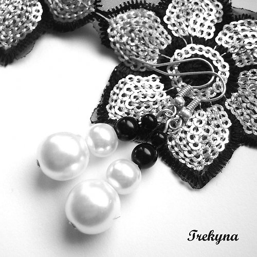 Evergreen v black & white — foto 6