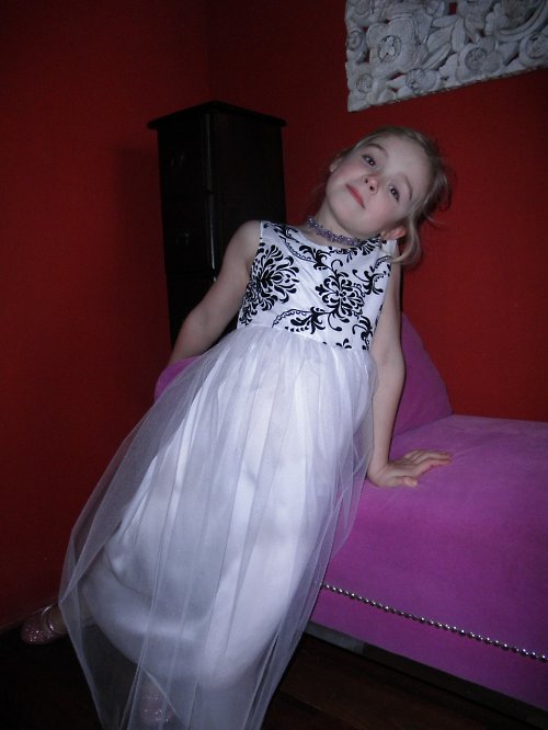 Šaty pro malou princeznu — foto 3