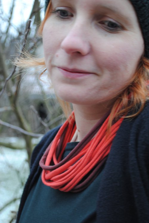 Náhrdelník hnědo oranžový — foto 4