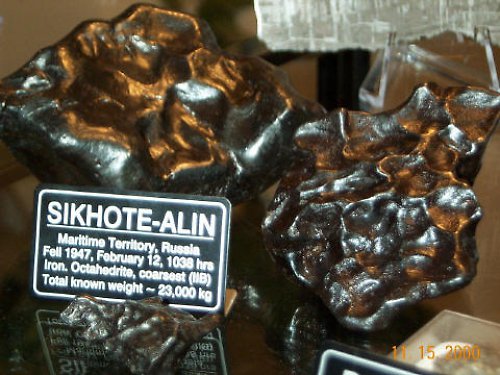 Sibiřský meteorit, oktaedrit — foto 6