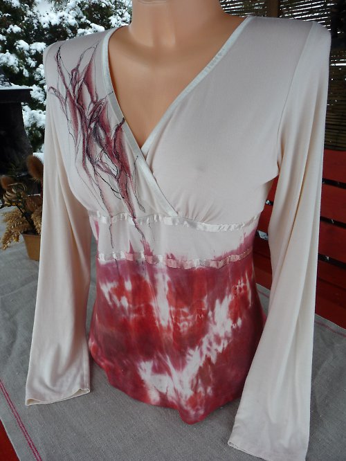 Elegantně do vínové abstrakce... — foto 2