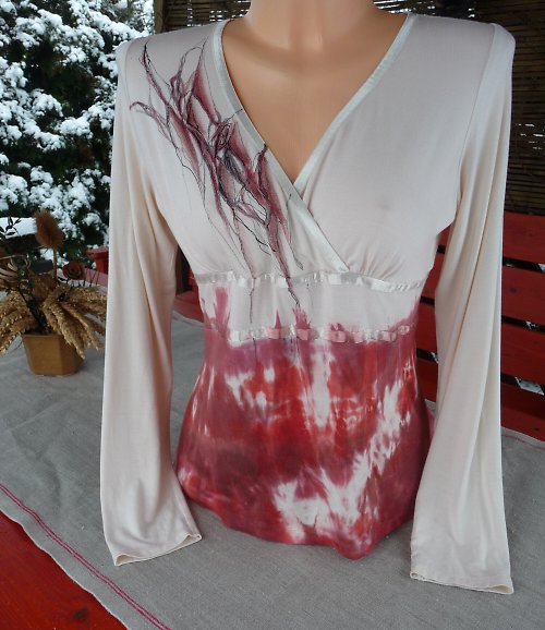 Elegantně do vínové abstrakce... — foto 3