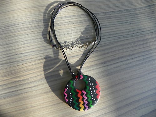Rozvlněný náhrdelník — foto 2
