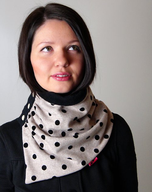 Nákrčník dots — foto 3
