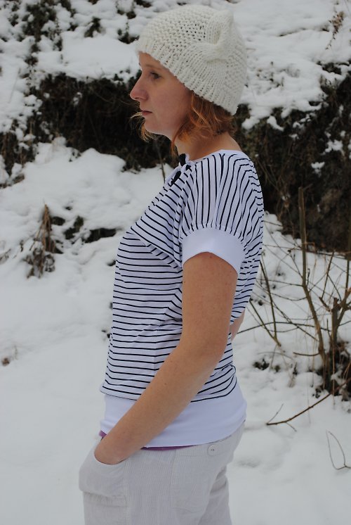 Jemně pruhaté ve velikosti M — foto 5