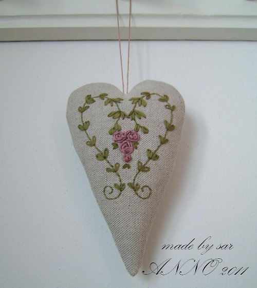 Broderie au ruban - srdíčko — foto 2
