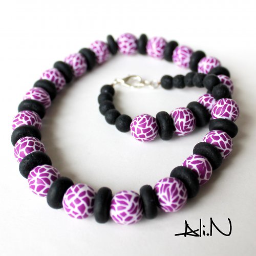 Dark purple giraffe — foto 2