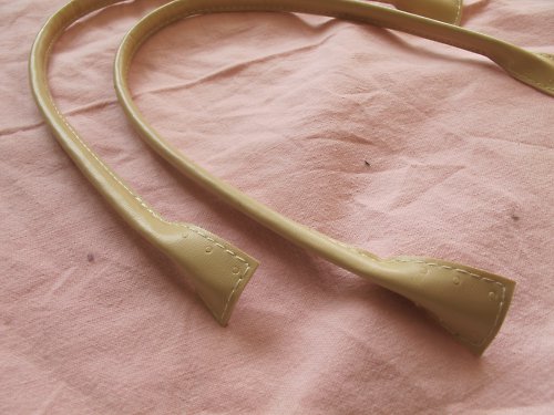 Koženková ucha béžová — foto 2