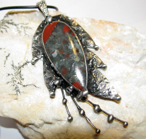 Podzimní list (bloodstone) — foto 3