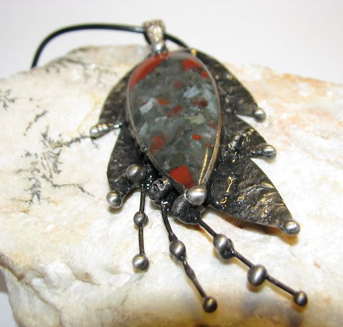 Podzimní list (bloodstone) — foto 4