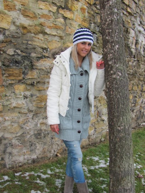 Dámská zimní čepice SLEVA — foto 4