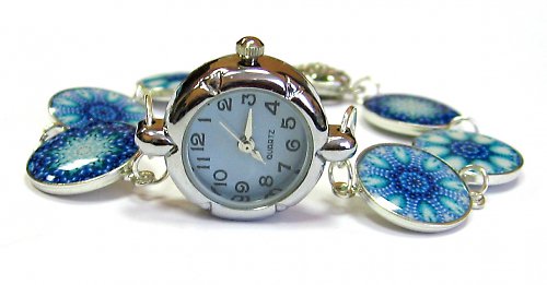 In blue — foto 3