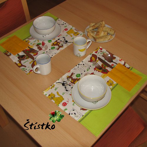 Dětské prostírání s kapsami — foto 2