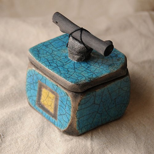 RAKU dóza — foto 2
