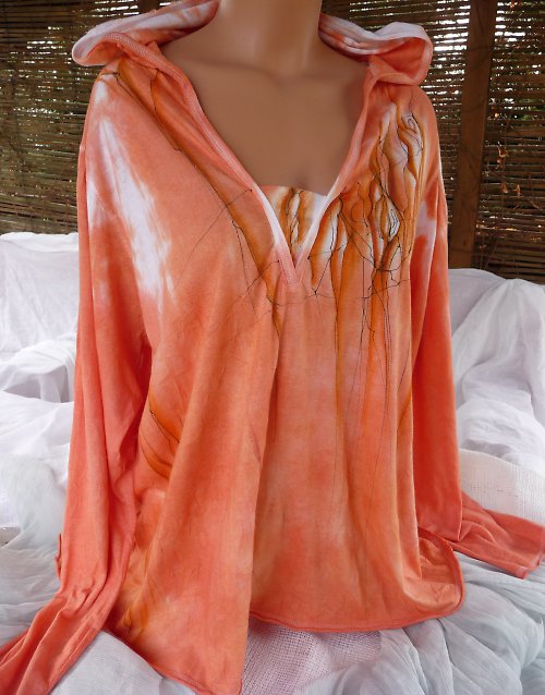 Mikino-halenka s kapucí — foto 5