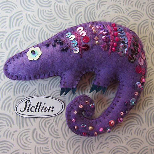 Brož Chameleon megaloman — foto 3