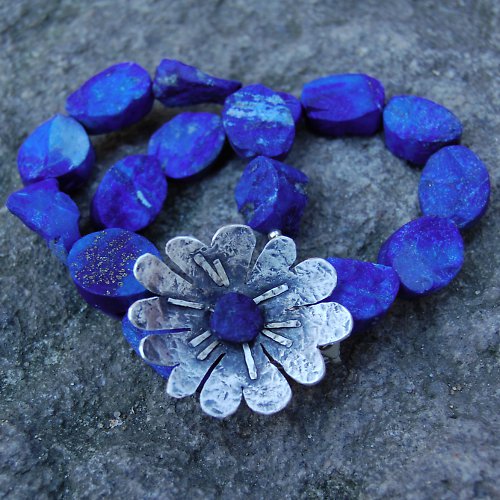 Rozkvetlý lapis-lazuli — foto 3