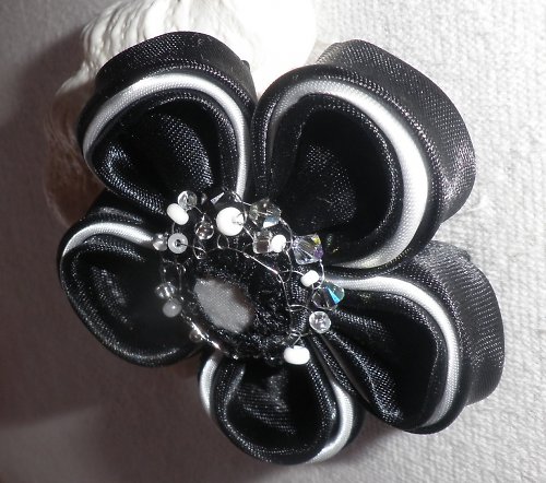Kanzashi brož Silver circlet — foto 2