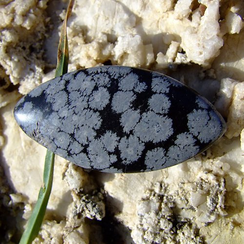 Obsidián vločkový — foto 2