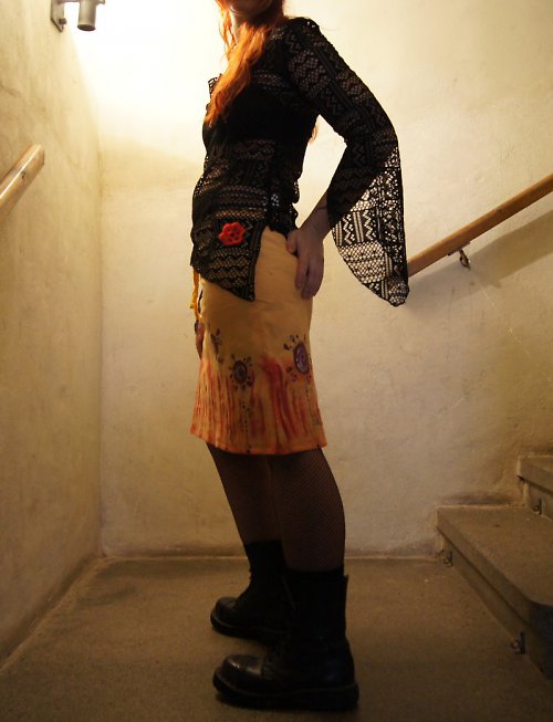 Oranžová sukýnka batika + malba — foto 3