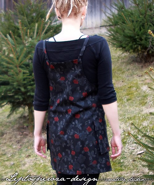 Lacláčové šaty — foto 5