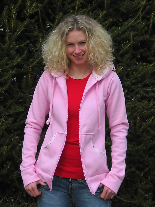 Růžová mikina — foto 3