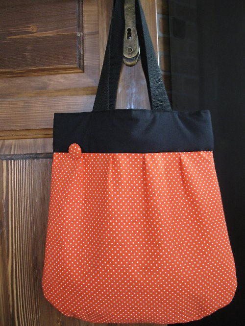Oranžový puntík+knoflíček — foto 2