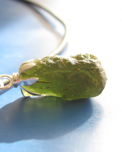 Vltavín přívěšek - moldavite pendant — foto 3