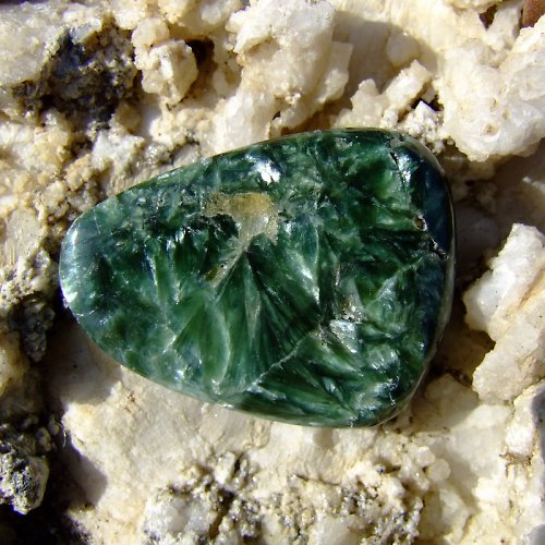 Serafinit — foto 2