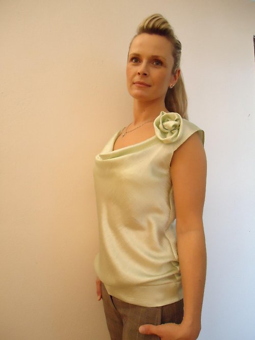 Saténová halenka — foto 6