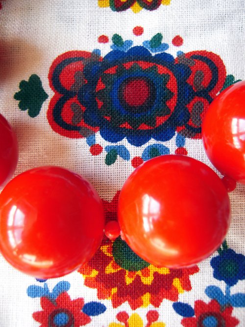 Červené retro korále — foto 2