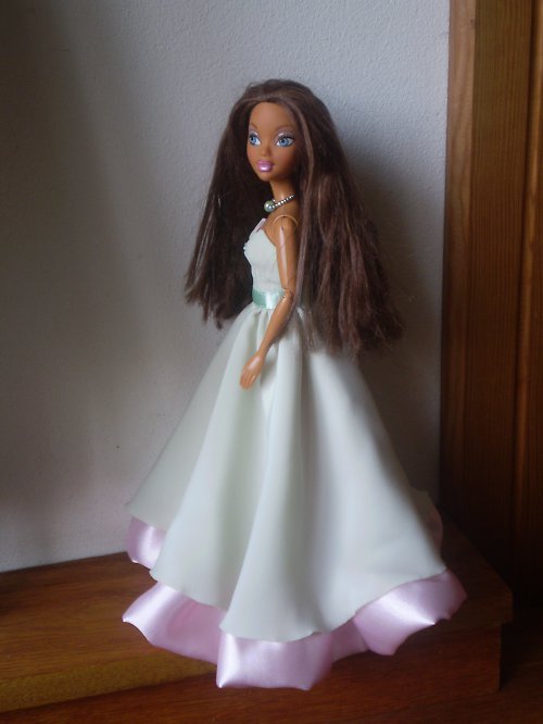 Šatičky pro Barbie — foto 3