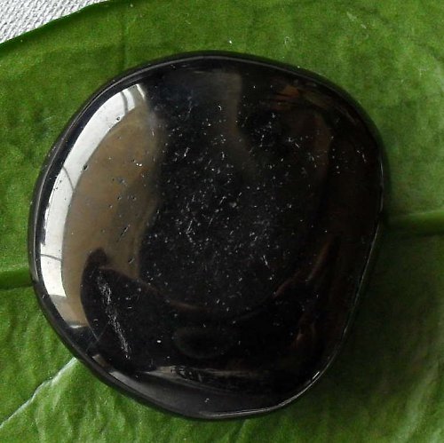 Černý jantar - gagát cca34x36x9mm — foto 2