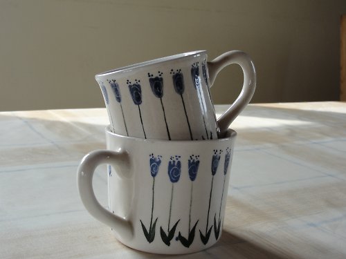 Modré tulihrnky — foto 2