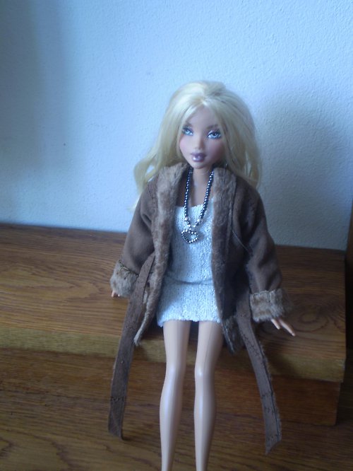 Kabátek a šatičky pro Barbie, My scene — foto 3