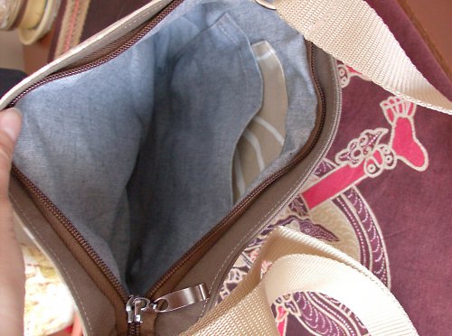 Textitní cross-body taška — foto 5