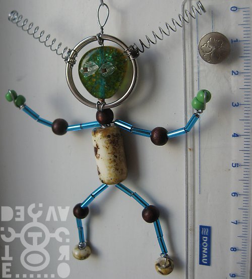 Korálkový robot, model 04-01 (Doktor věd), 9 cm — foto 2