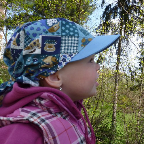 Šátek s kšiltem praktický — foto 2
