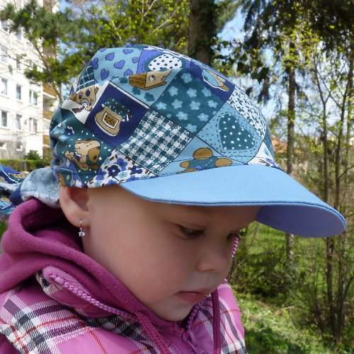 Šátek s kšiltem praktický — foto 3