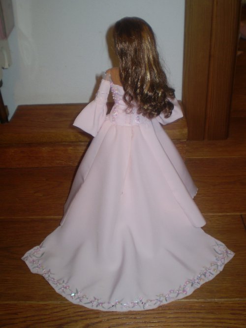 Šatičky pro Barbie — foto 3
