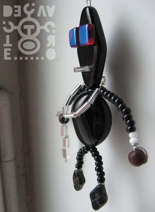 Korálkový robot, model 35-01 (Duke), 9 cm — foto 2