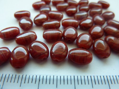 Červené placičky 8 x 6 mm .... 40 ks — foto 2