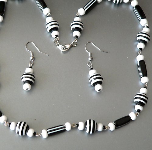 Proužkatá - souprava — foto 3