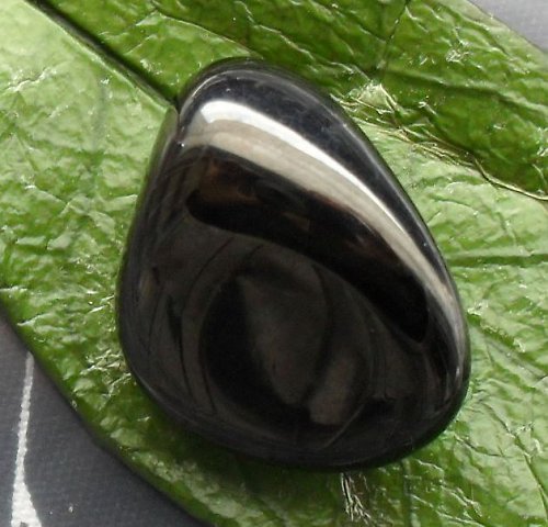 Černý jantar - gagát cca30x22x18mm — foto 3