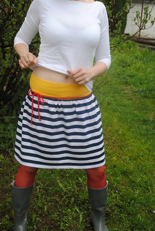Námořnická sukénka, vel. S-M — foto 3